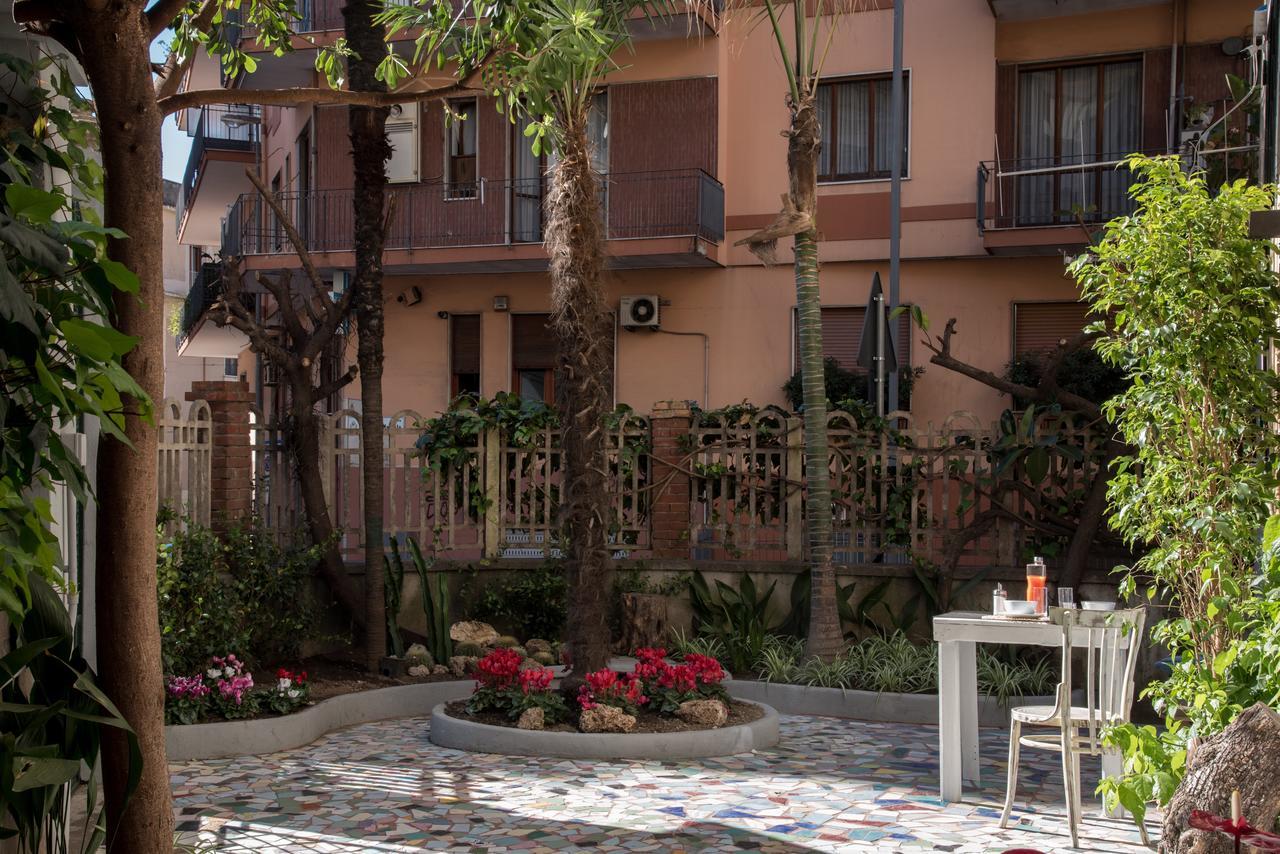 Bed and Breakfast Villino Teresa Salerno Esterno foto